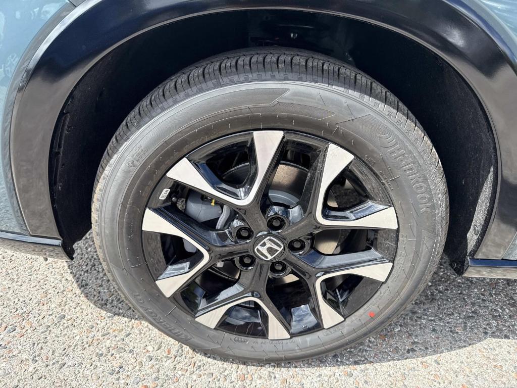 new 2026 Honda HR-V car, priced at $31,955