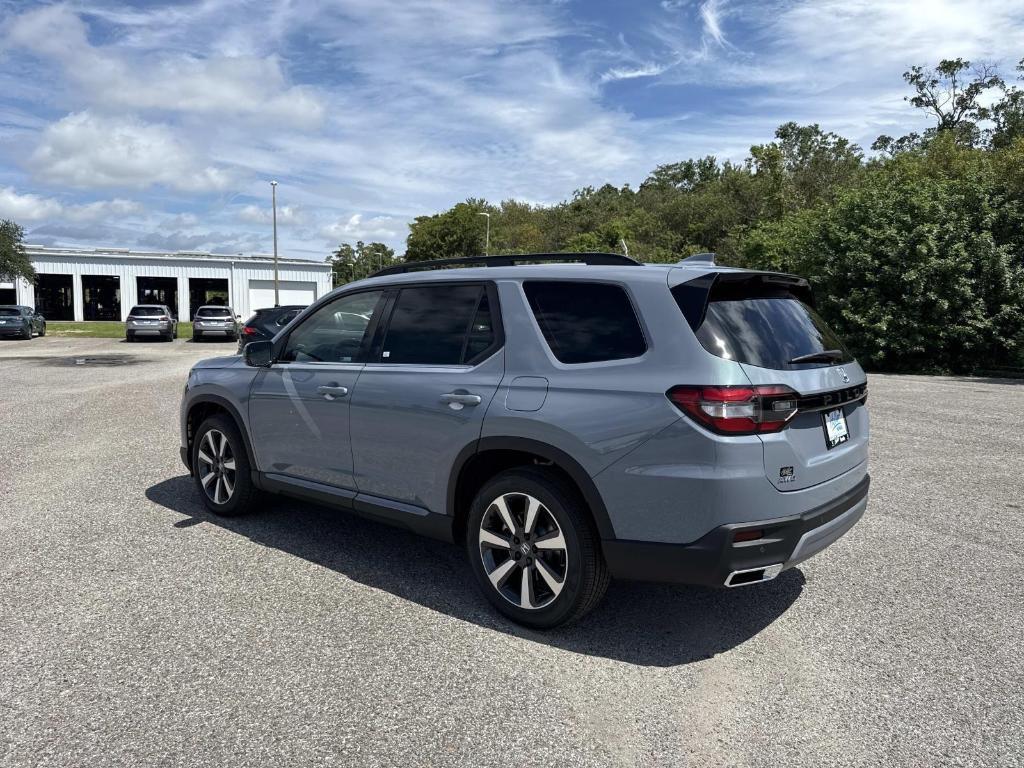 new 2025 Honda Pilot car, priced at $51,550