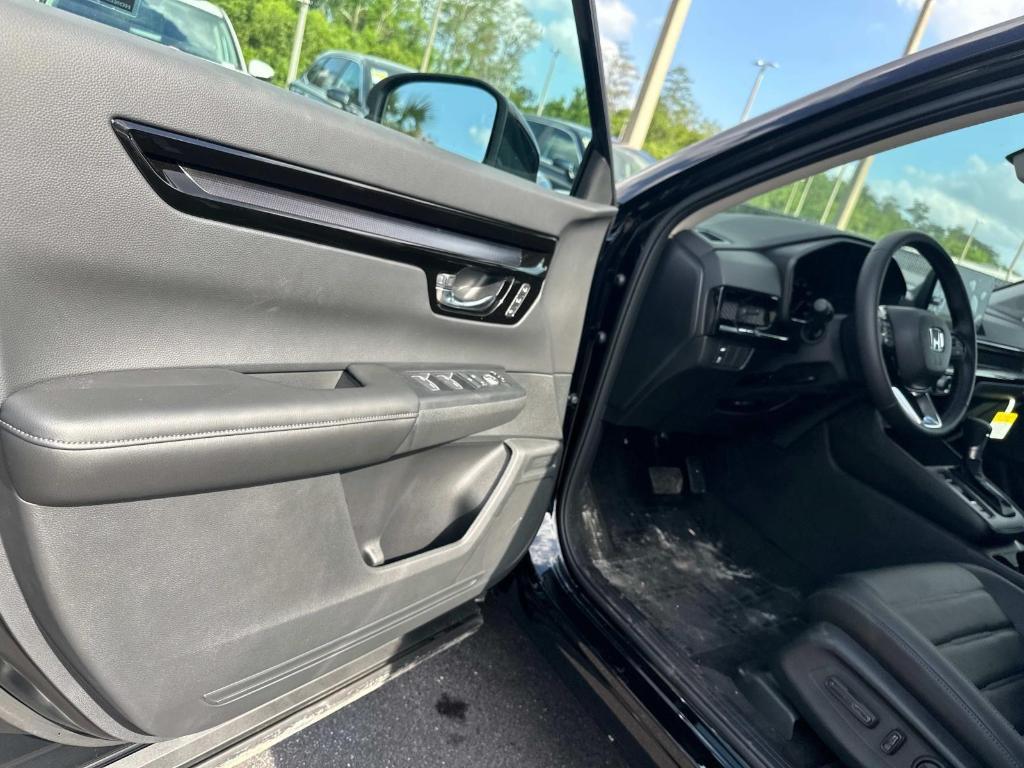 new 2025 Honda CR-V car, priced at $37,895