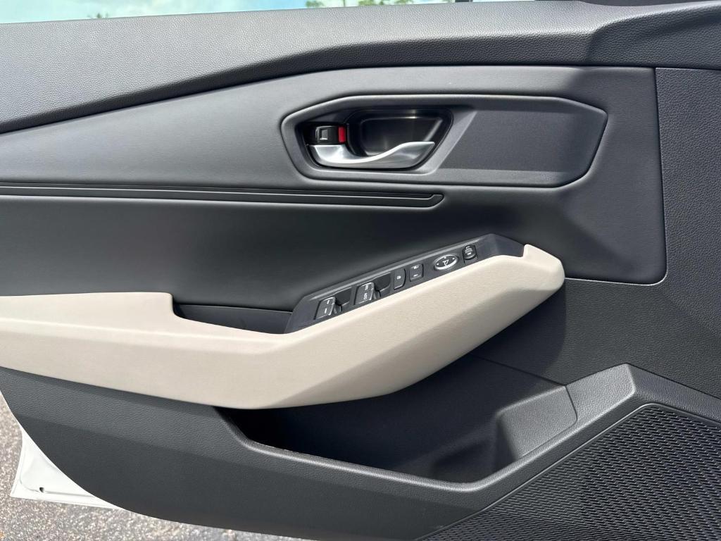 new 2025 Honda Accord car, priced at $32,165