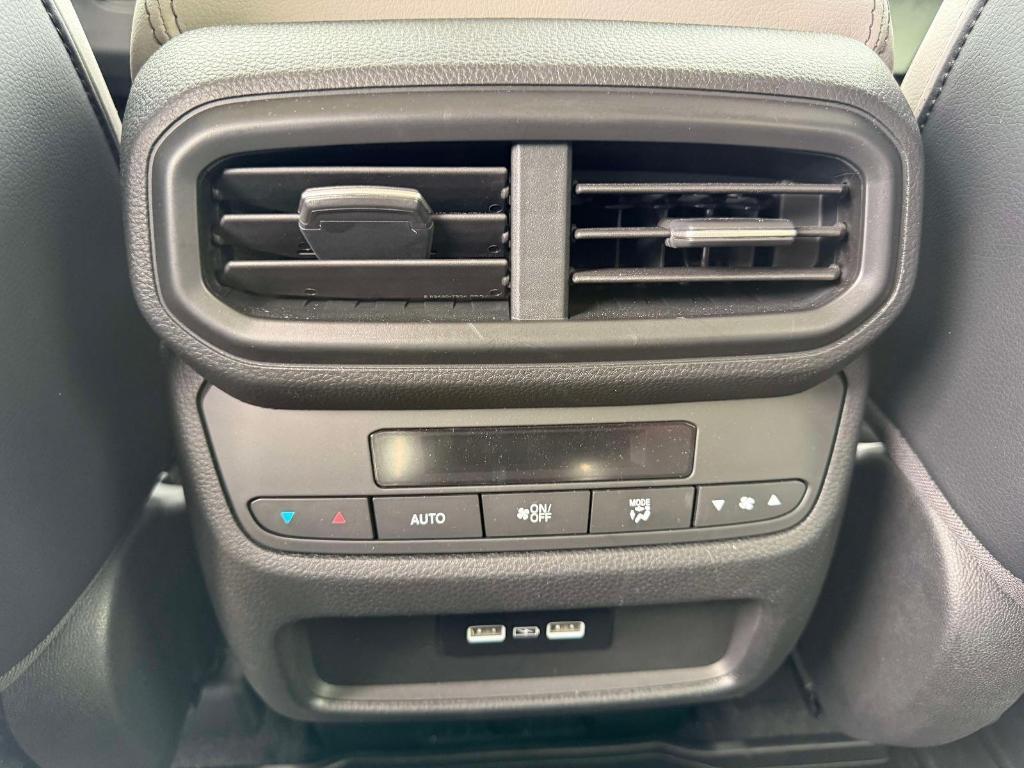 used 2023 Honda Pilot car, priced at $32,695