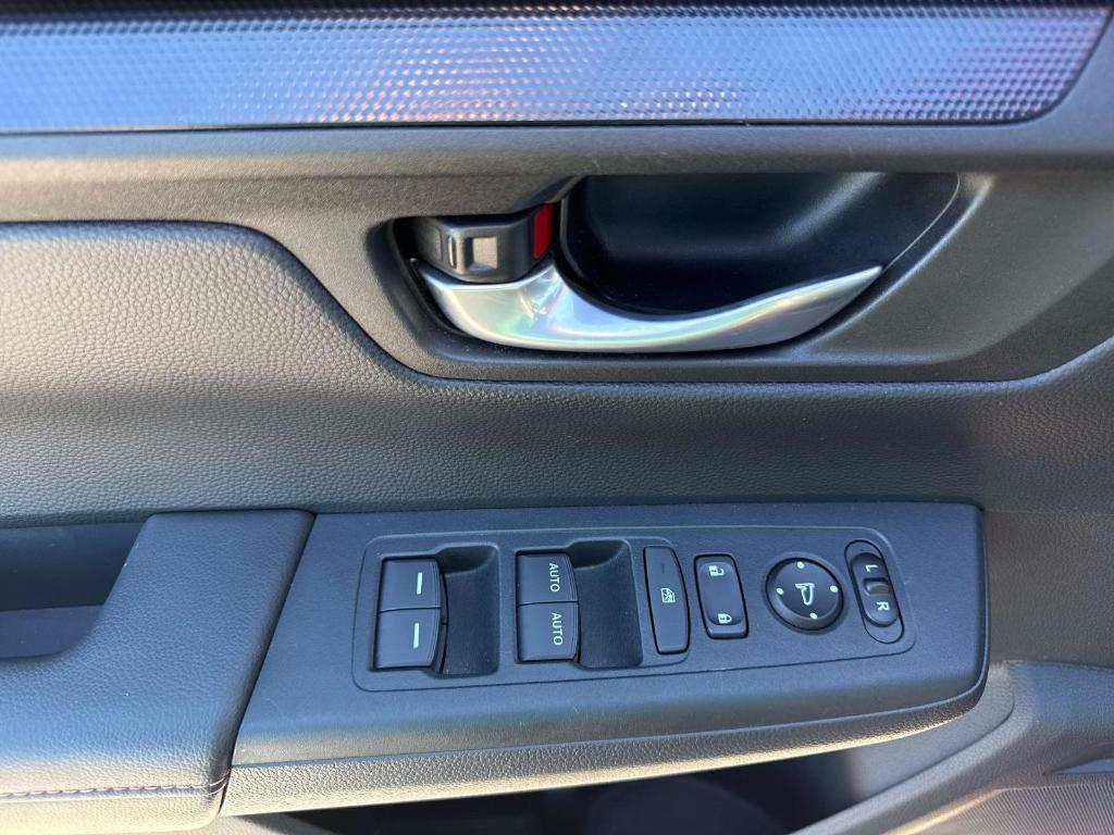 used 2023 Honda CR-V Hybrid car, priced at $25,995