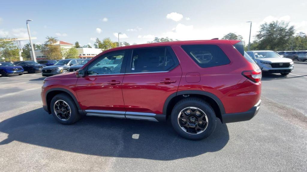 new 2025 Honda Pilot car, priced at $47,550