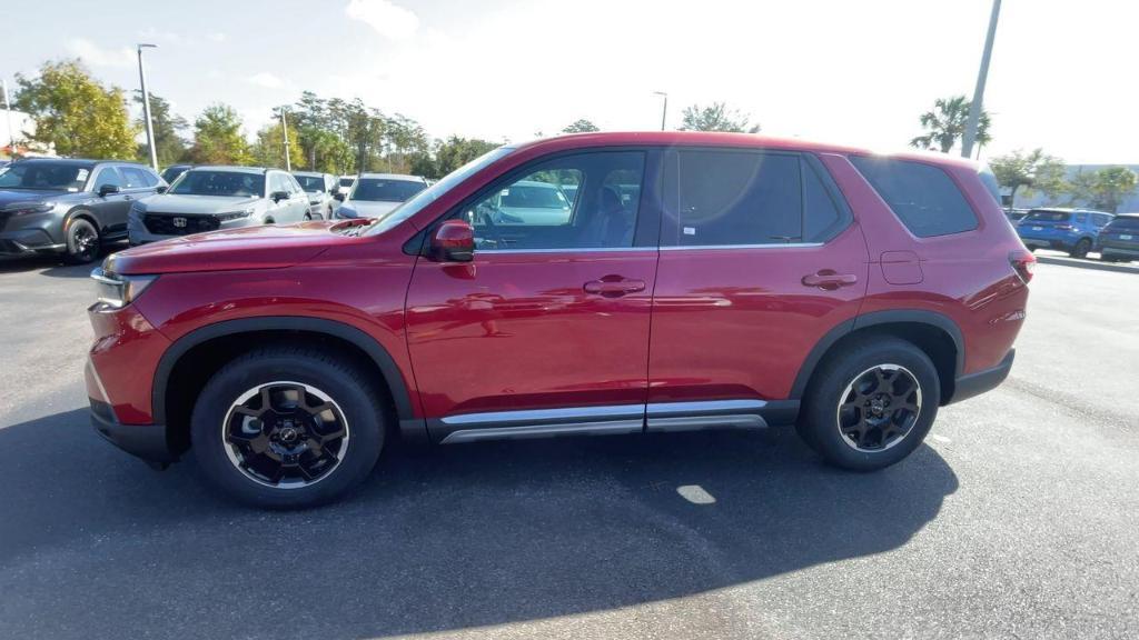 new 2025 Honda Pilot car, priced at $47,550