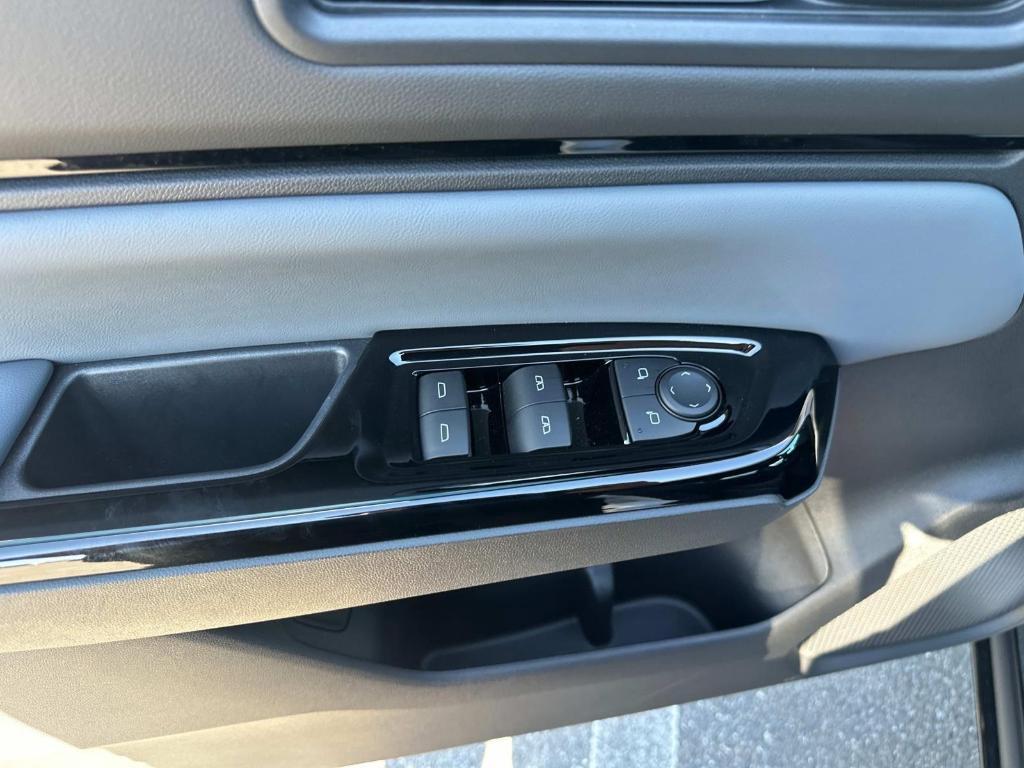 new 2025 Honda Prologue car, priced at $46,105