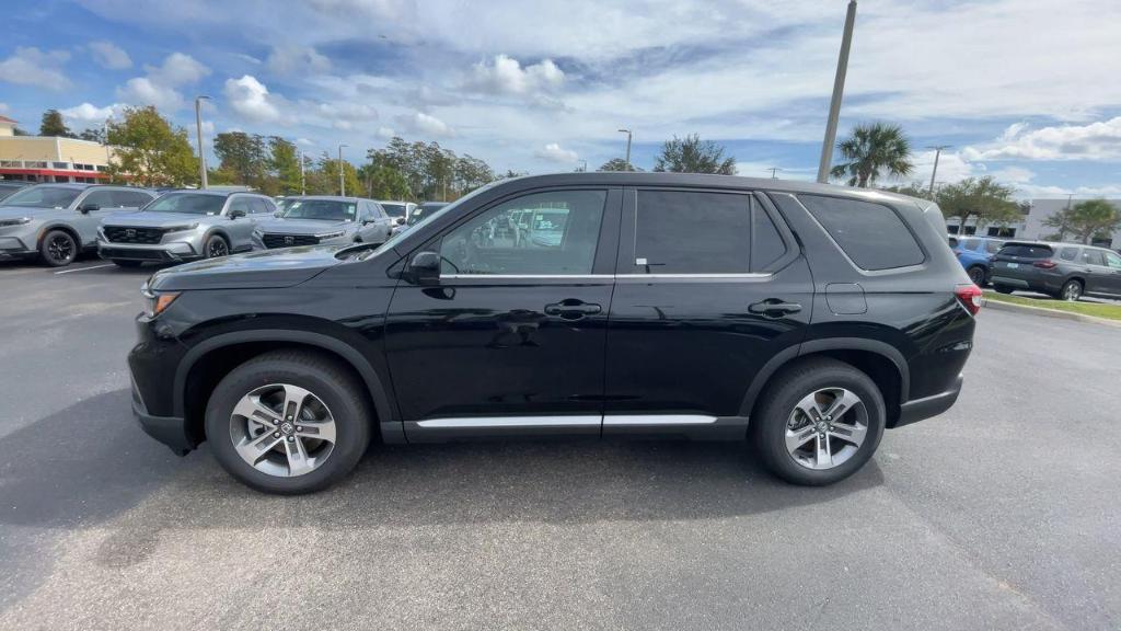 new 2025 Honda Pilot car, priced at $47,425