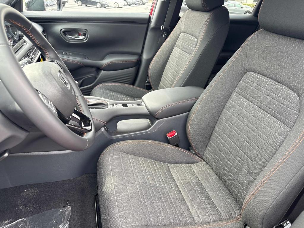 new 2025 Honda HR-V car, priced at $28,895