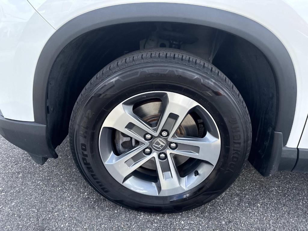 used 2024 Honda Pilot car, priced at $34,995