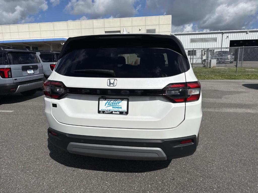 used 2024 Honda Pilot car, priced at $34,995