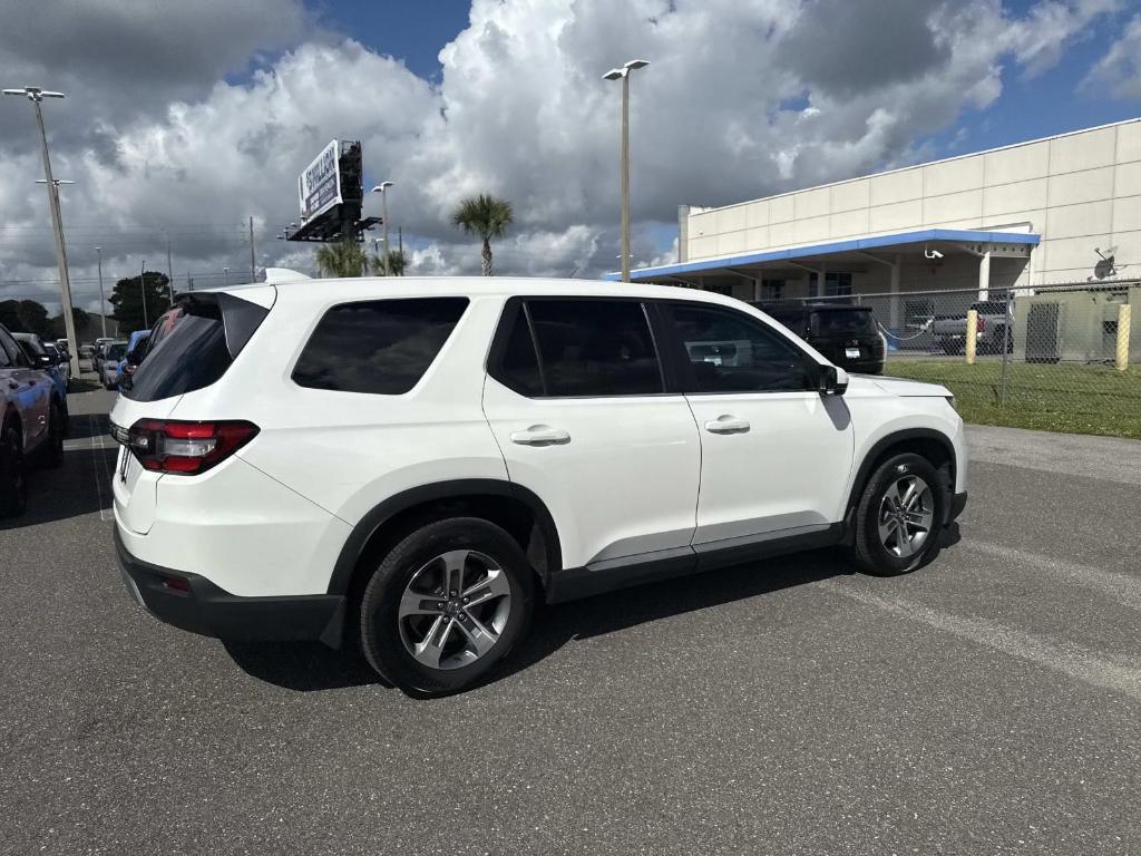 used 2024 Honda Pilot car, priced at $34,995