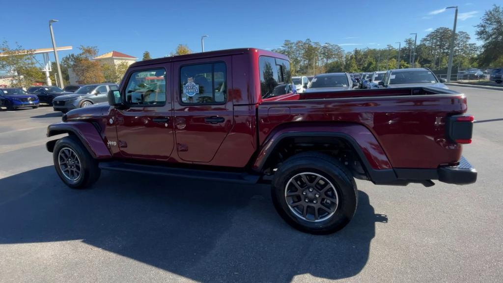 used 2021 Jeep Gladiator car, priced at $30,995