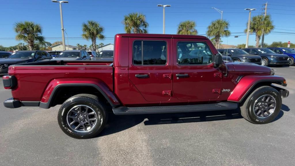 used 2021 Jeep Gladiator car, priced at $30,995