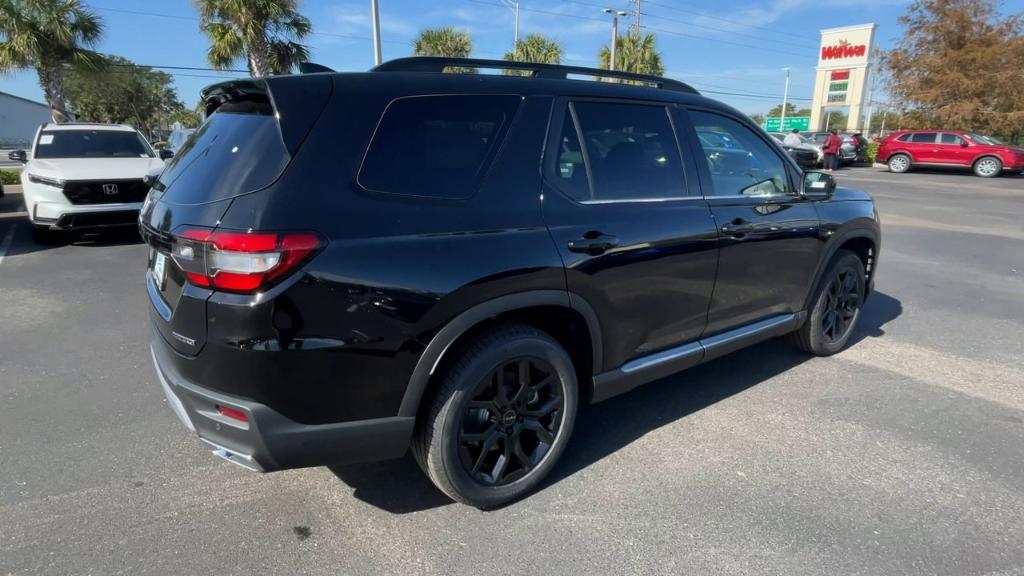 new 2025 Honda Pilot car, priced at $52,895