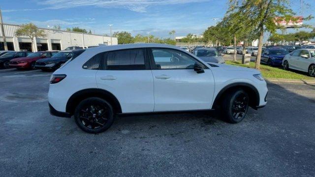 new 2025 Honda HR-V car, priced at $29,305