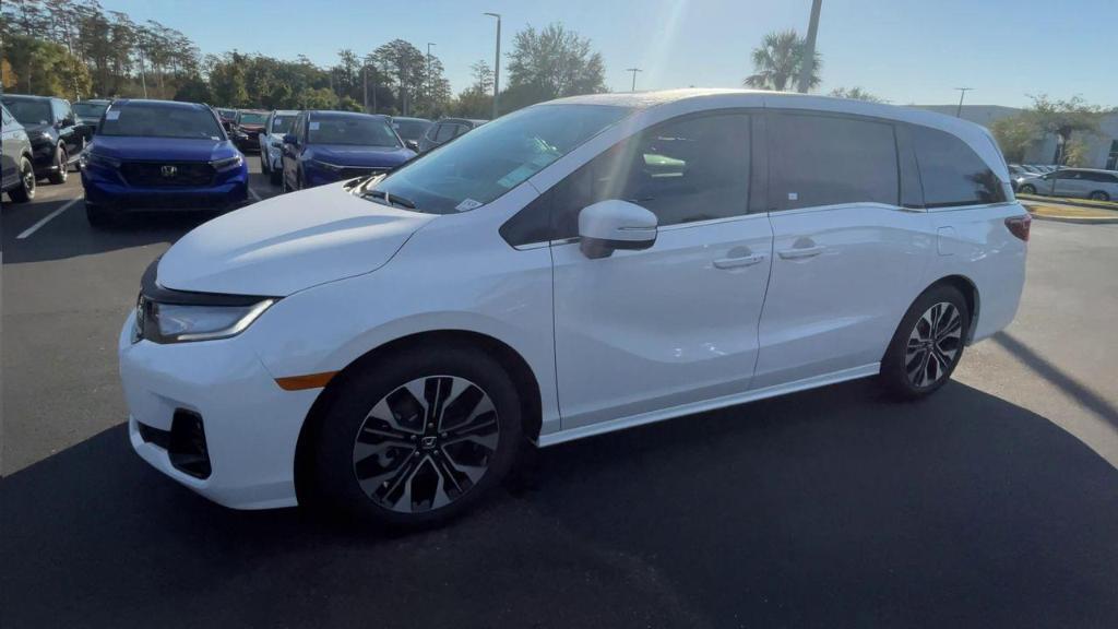 new 2025 Honda Odyssey car, priced at $53,095