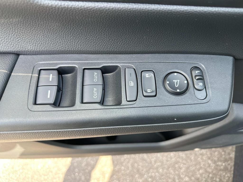 new 2025 Honda CR-V car, priced at $33,745