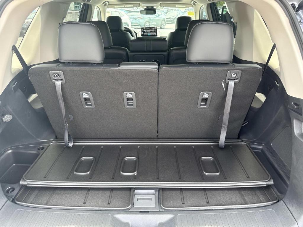 new 2025 Honda Pilot car, priced at $49,680