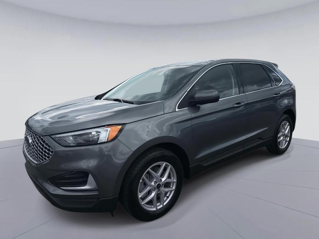 used 2024 Ford Edge car, priced at $19,595