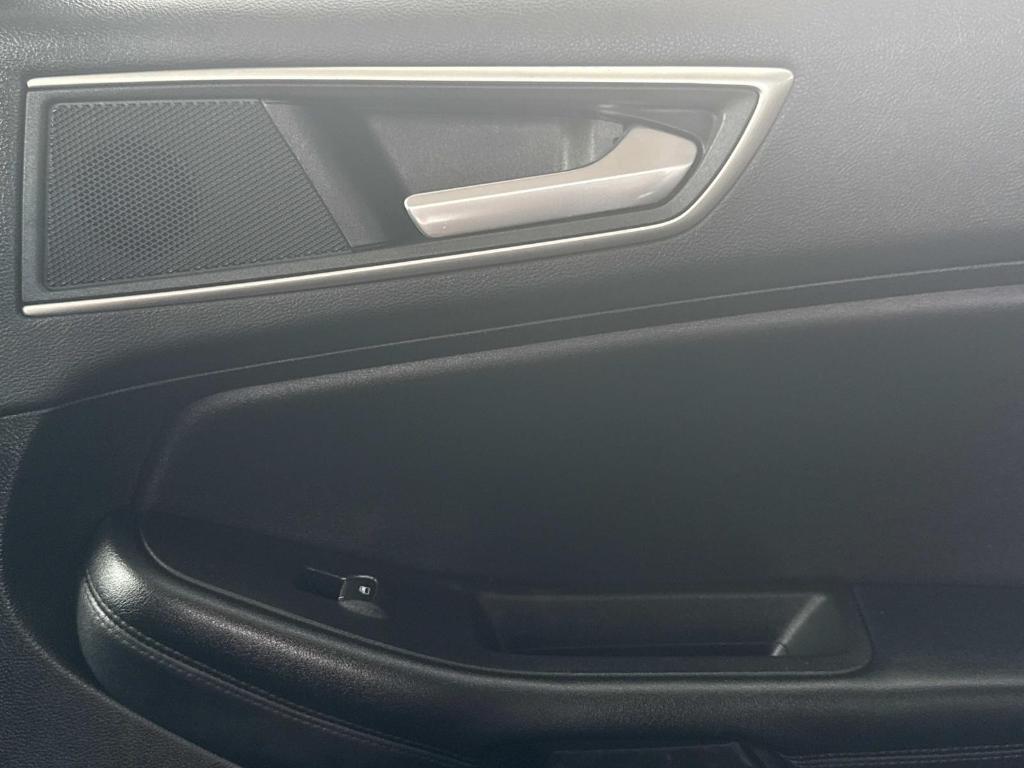 used 2024 Ford Edge car, priced at $19,595