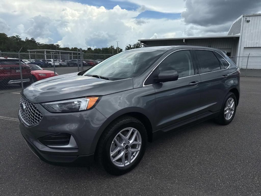 used 2024 Ford Edge car, priced at $20,995