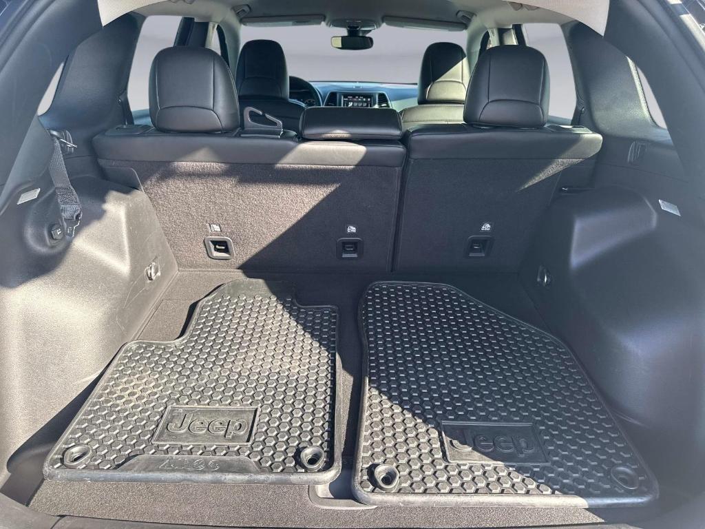 used 2021 Jeep Cherokee car, priced at $21,995