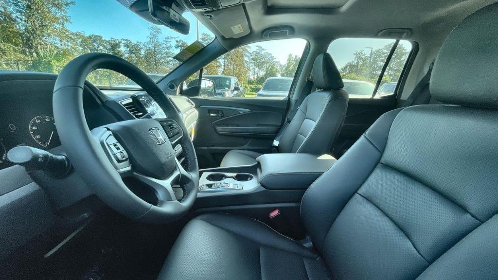 new 2025 Honda Ridgeline car, priced at $46,730