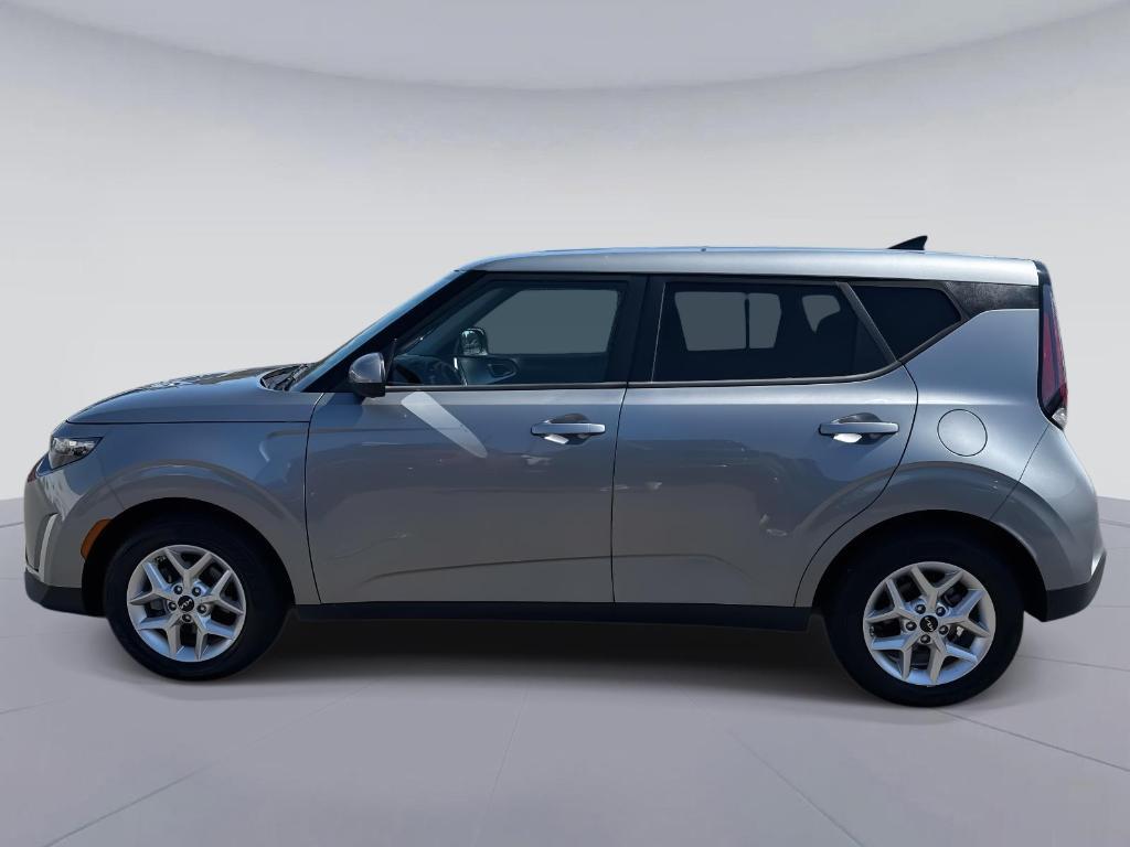 used 2024 Kia Soul car, priced at $14,995