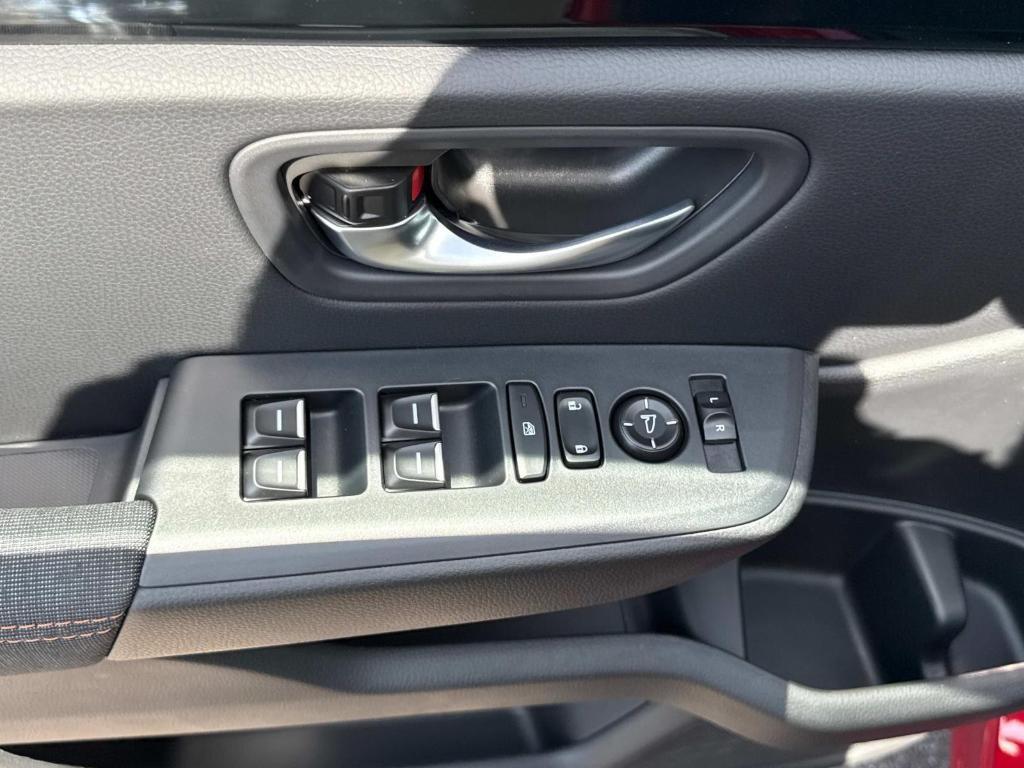 new 2025 Honda Pilot car, priced at $42,105