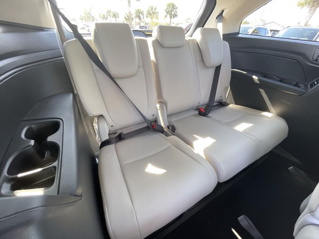 new 2025 Honda Odyssey car, priced at $43,670