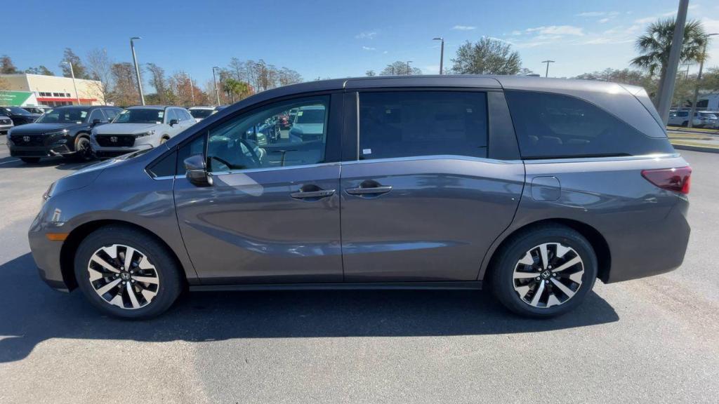 new 2025 Honda Odyssey car, priced at $43,670