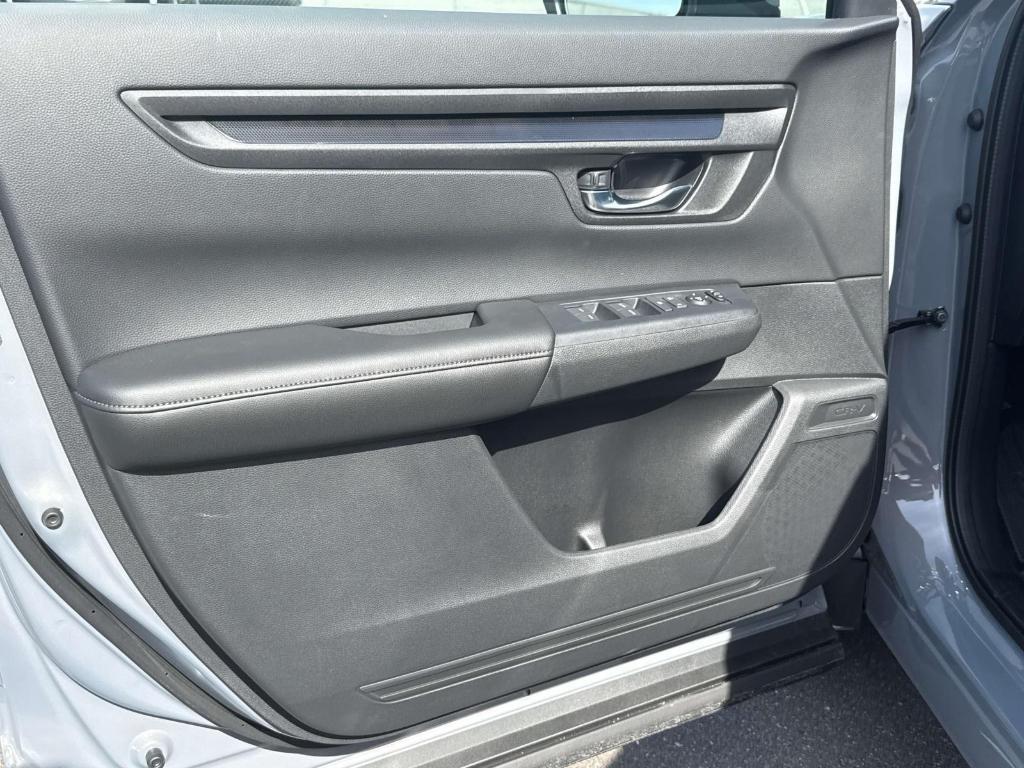 new 2025 Honda CR-V car, priced at $35,700