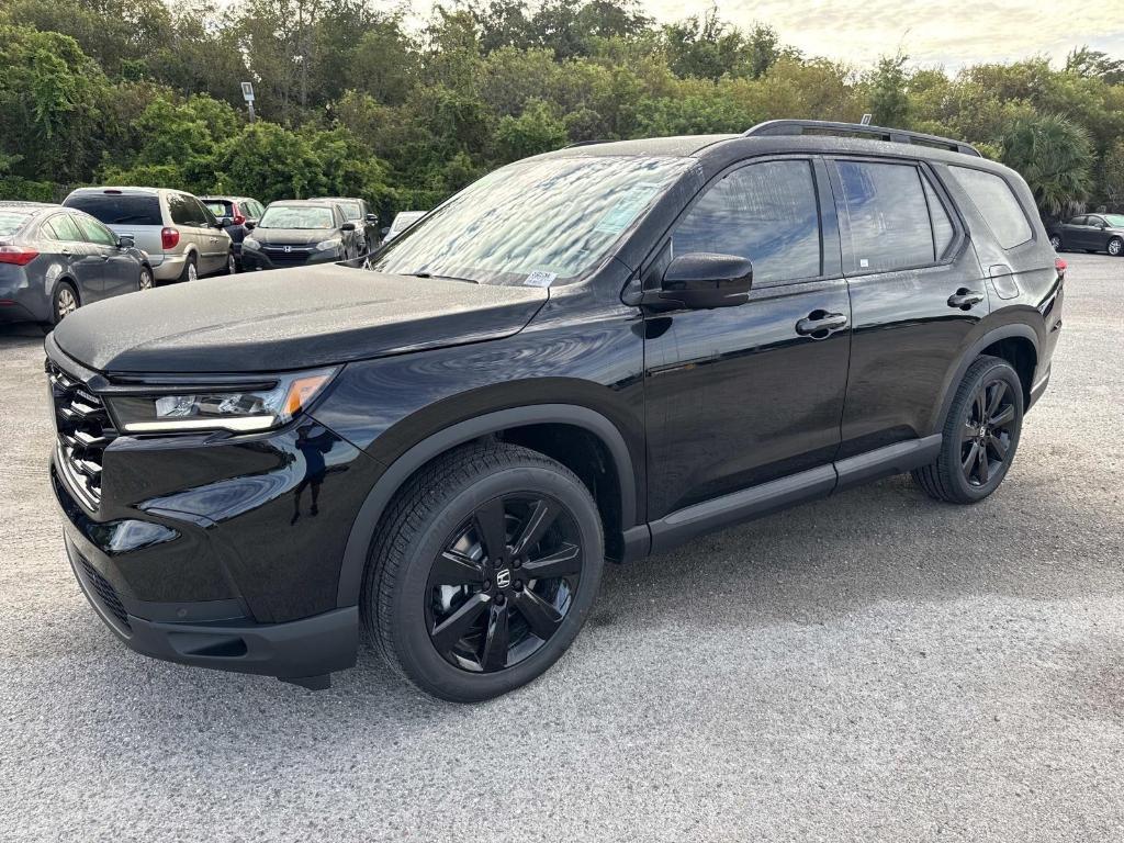 new 2025 Honda Pilot car, priced at $56,075