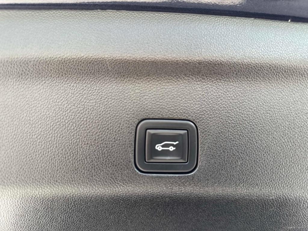 used 2023 Chevrolet Suburban car, priced at $41,995