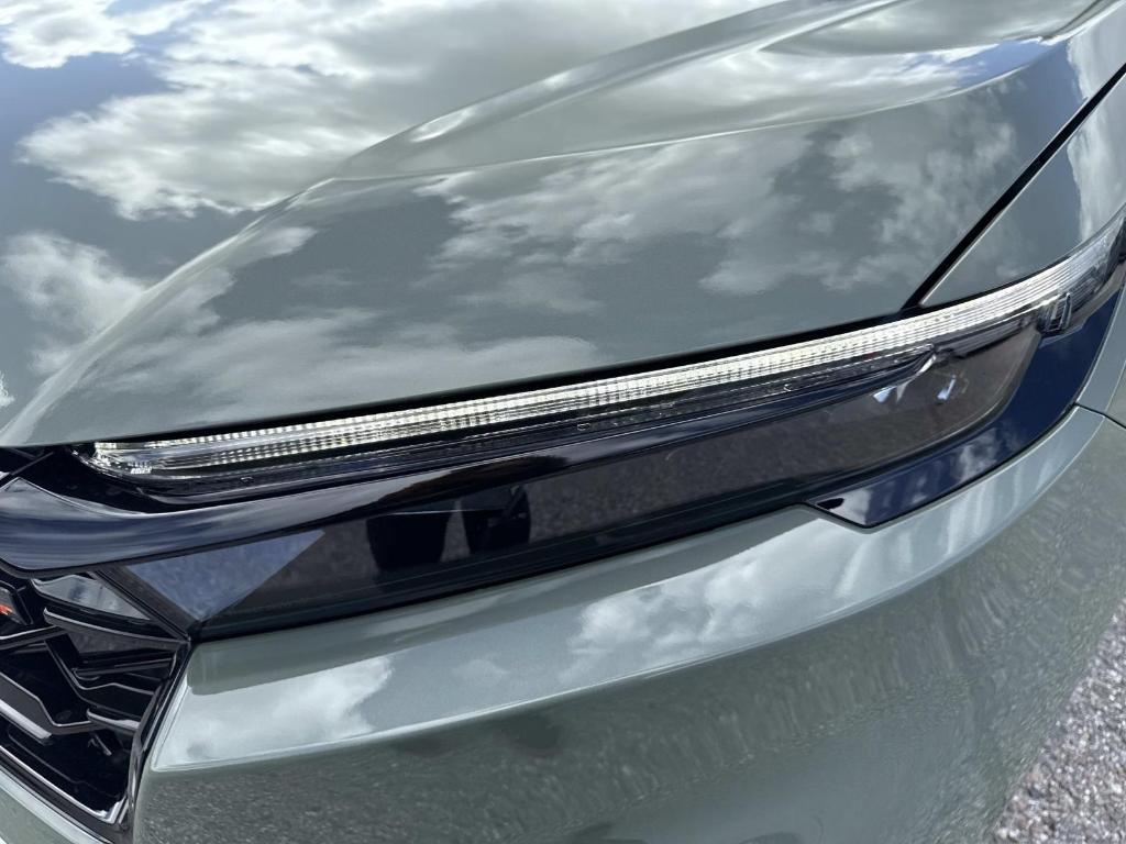 new 2026 Honda CR-V Hybrid car, priced at $40,705