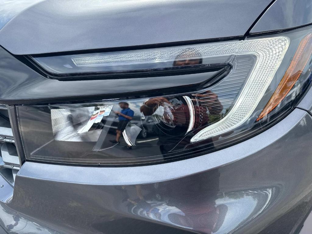 new 2025 Honda Ridgeline car, priced at $45,330