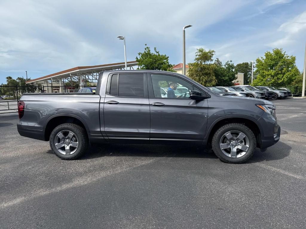 new 2025 Honda Ridgeline car, priced at $45,830
