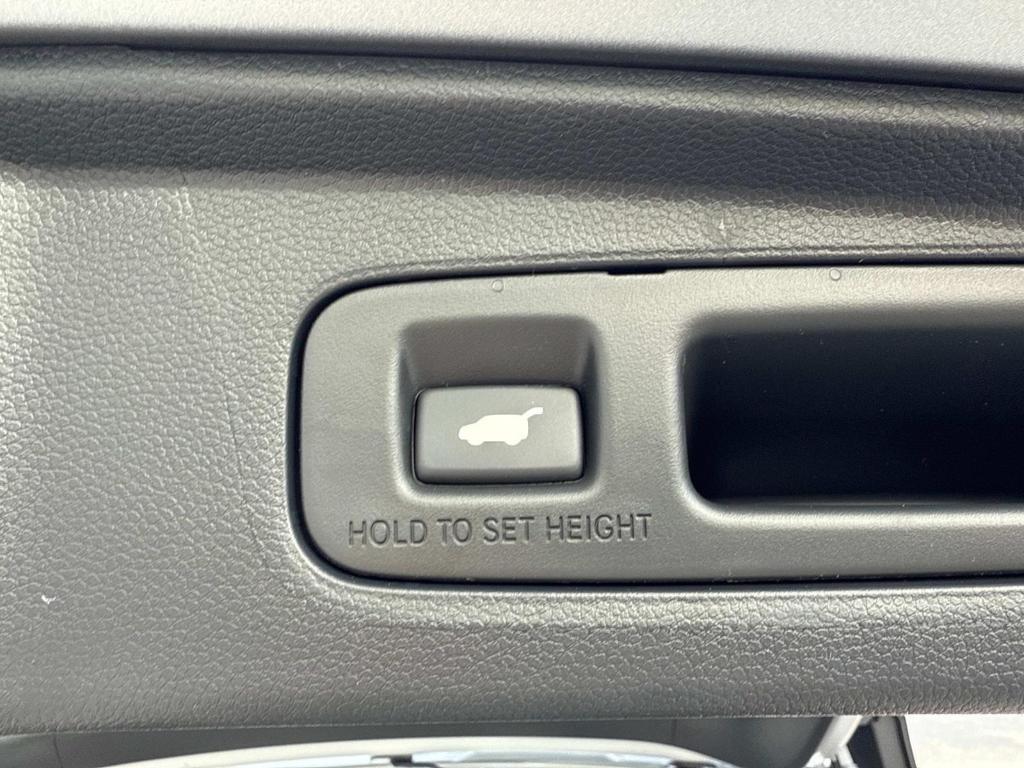 new 2025 Honda CR-V Hybrid car, priced at $42,495