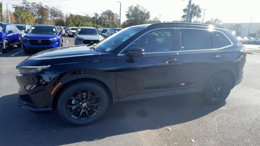 new 2025 Honda CR-V Hybrid car, priced at $36,000