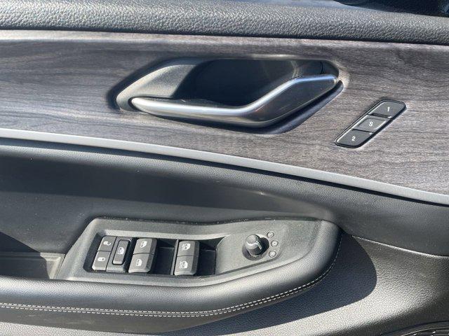 used 2023 Jeep Grand Cherokee L car, priced at $25,995