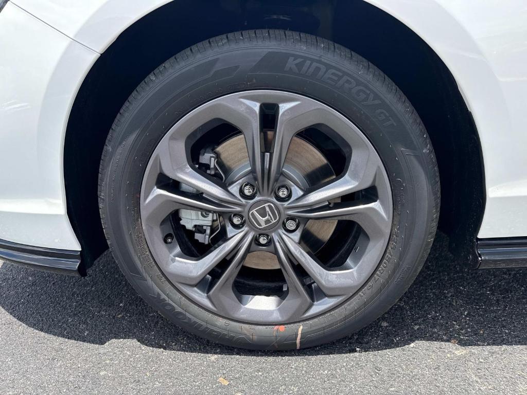new 2025 Honda Accord Hybrid car, priced at $36,545