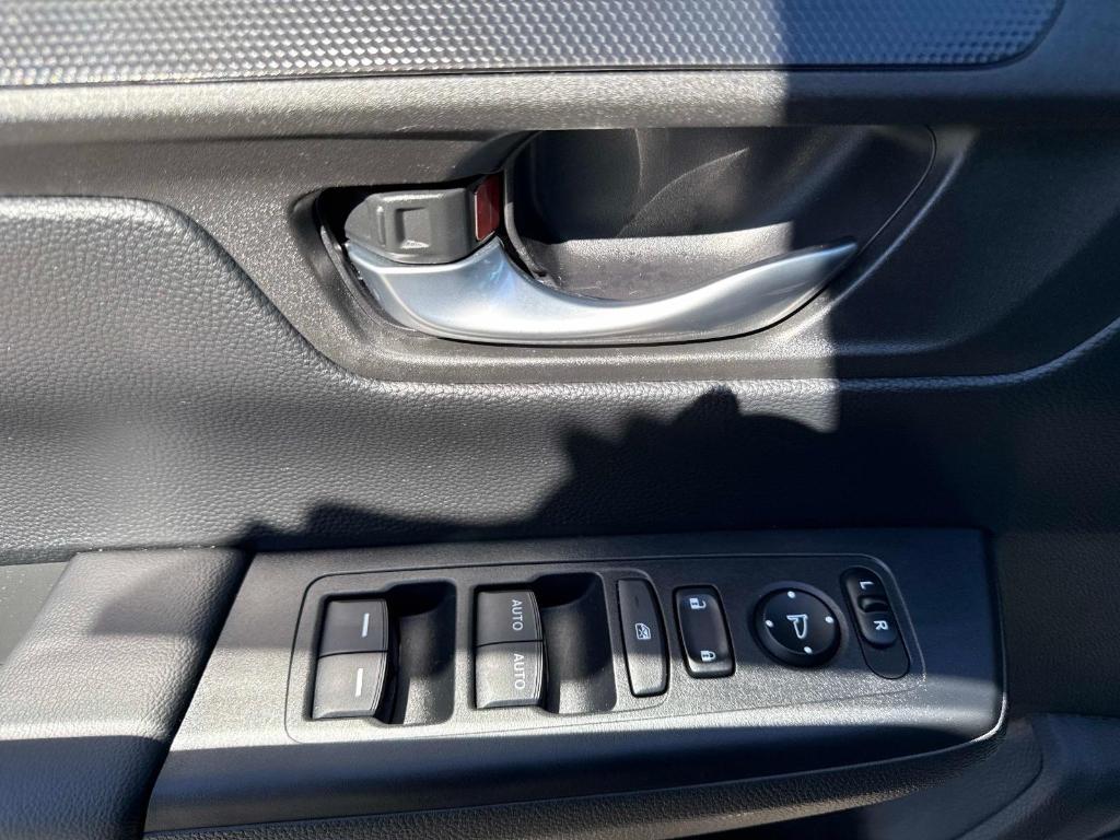 used 2023 Honda CR-V Hybrid car, priced at $27,995