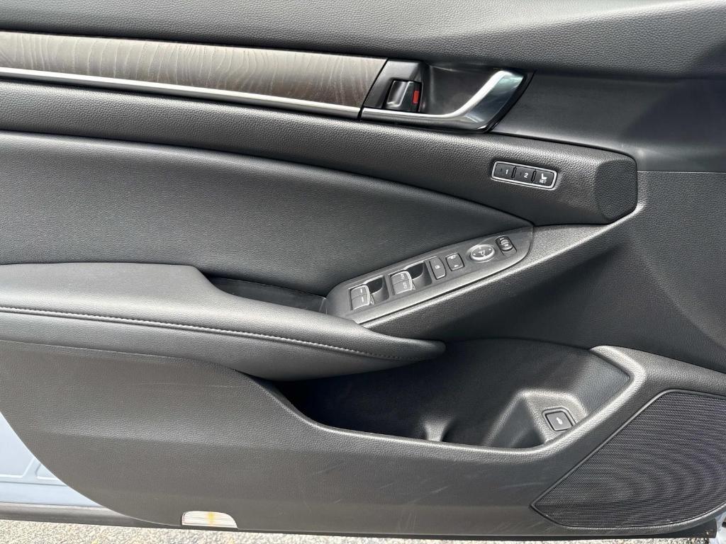 used 2022 Honda Accord Hybrid car, priced at $27,895