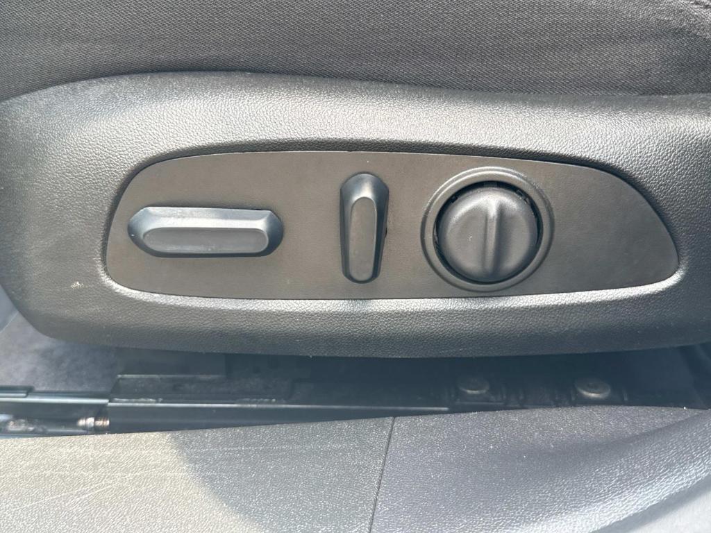 used 2023 Chevrolet Malibu car, priced at $15,995