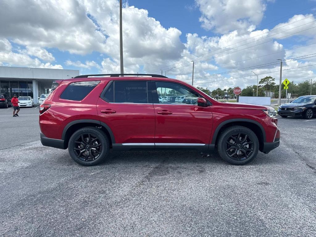 new 2025 Honda Pilot car, priced at $51,305