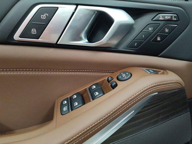new 2026 BMW X7 car, priced at $98,275