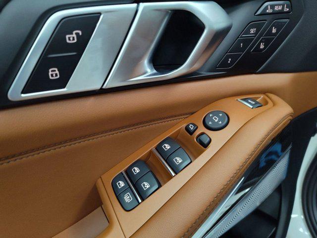 new 2026 BMW X7 car, priced at $127,975