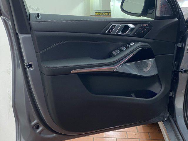 new 2025 BMW X7 car, priced at $121,255