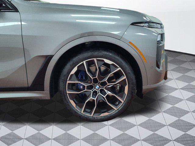 new 2025 BMW X7 car, priced at $121,255