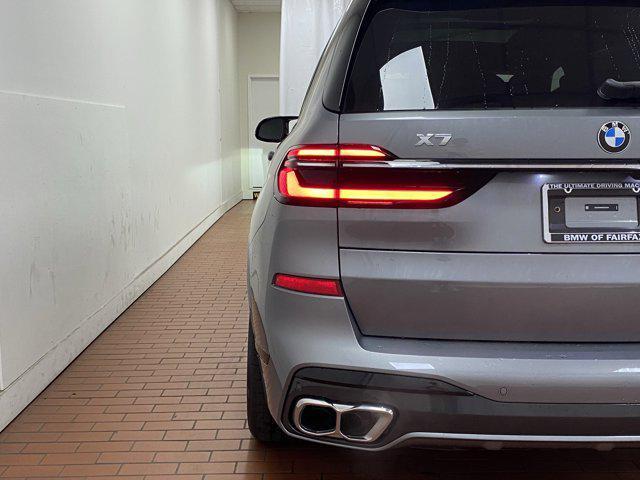 new 2025 BMW X7 car, priced at $121,255