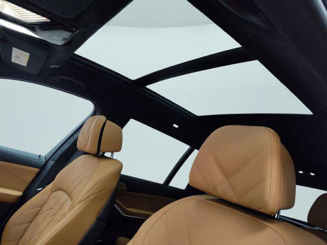 new 2026 BMW X7 car, priced at $98,925